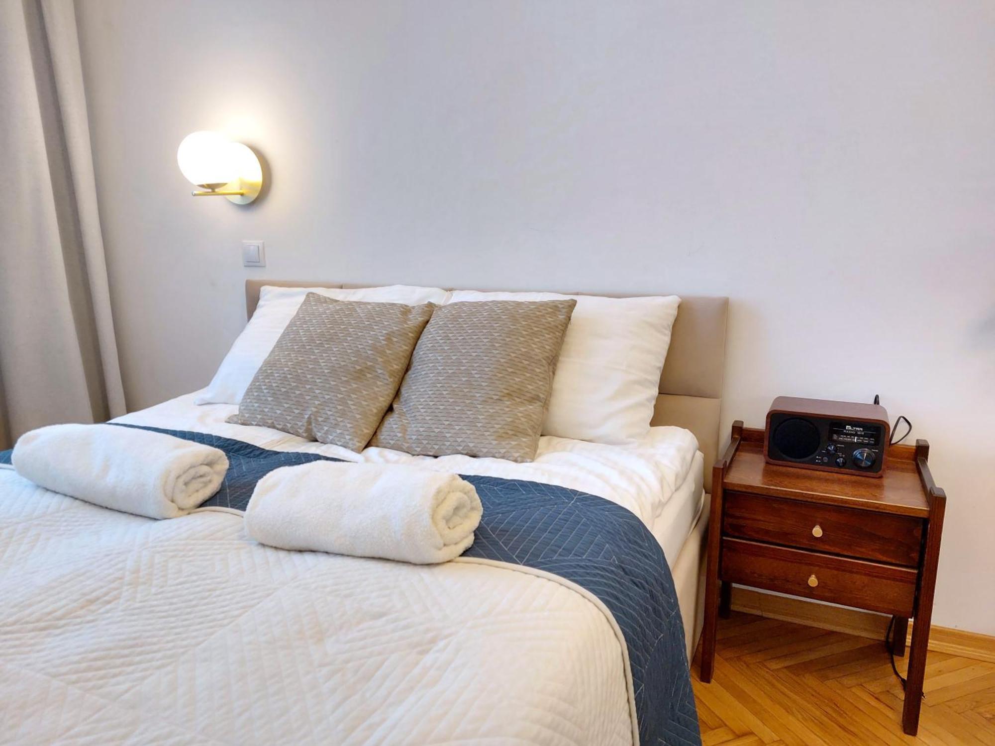 Unique Style Old Town - 25 Min From The Airport - By Homelike Apartmán *