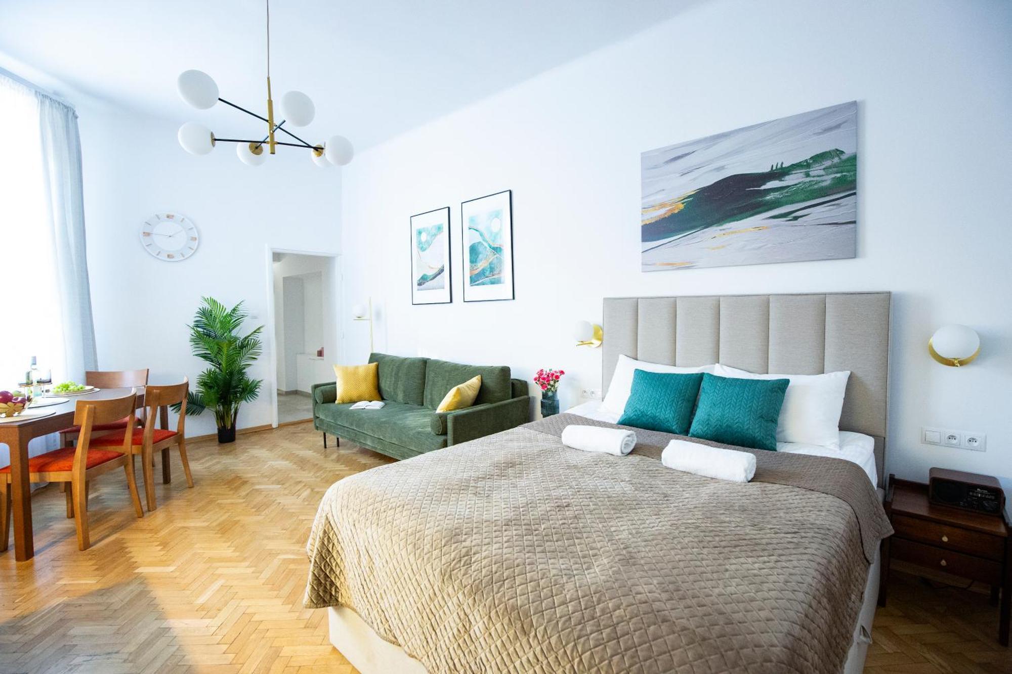 Unique Style Old Town - 25 Min From The Airport - By Homelike Apartmán *