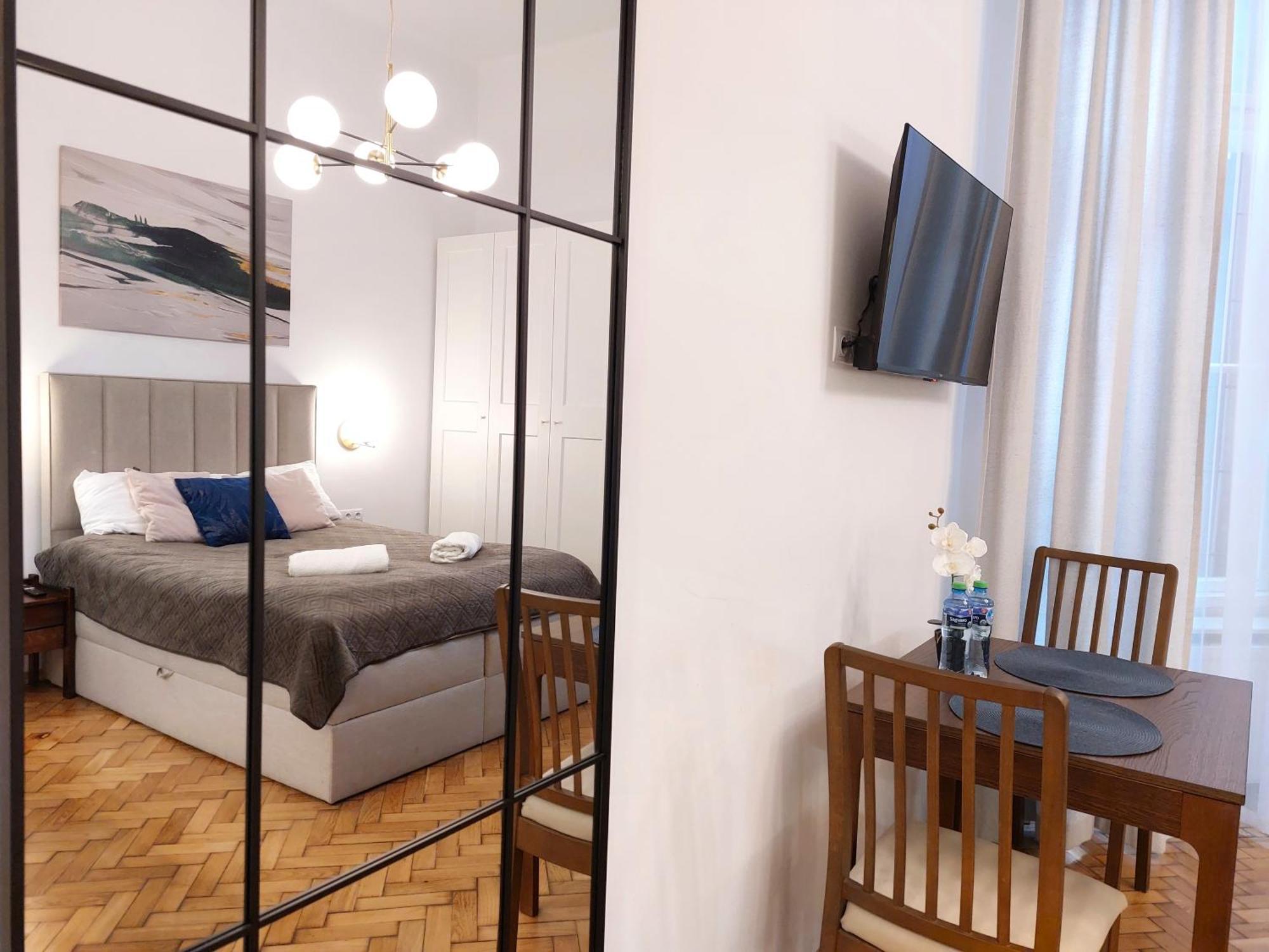 Unique Style Old Town - 25 Min From The Airport - By Homelike * Krakov