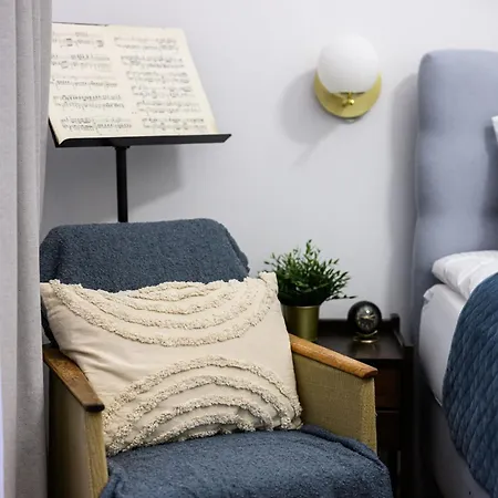 Unique Style Apartments Old Town - 25 Min From The Airport - By Homelike Krakow Room photo