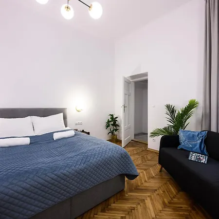 Unique Style Apartments Old Town - 25 Min From The Airport - By Homelike Krakow Exterior photo