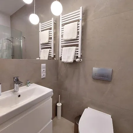 Unique Style Apartments Old Town - 25 Min From The Airport - By Homelike Krakow Exterior photo